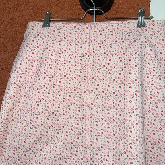 Women’s Christopher and Banks Pink Ditsy Floral Skirt Cottage Unsized - Picture 4 of 5
